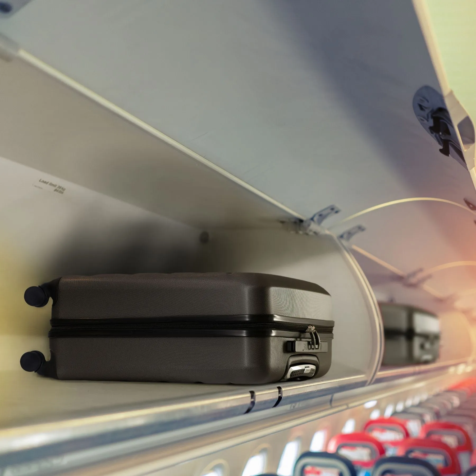 Aerolite (56x45x25cm) Easyjet Maximum Lightweight Hard Shell Cabin Hand Luggage, Maximum Possible Allowance for EasyJet & British Airways