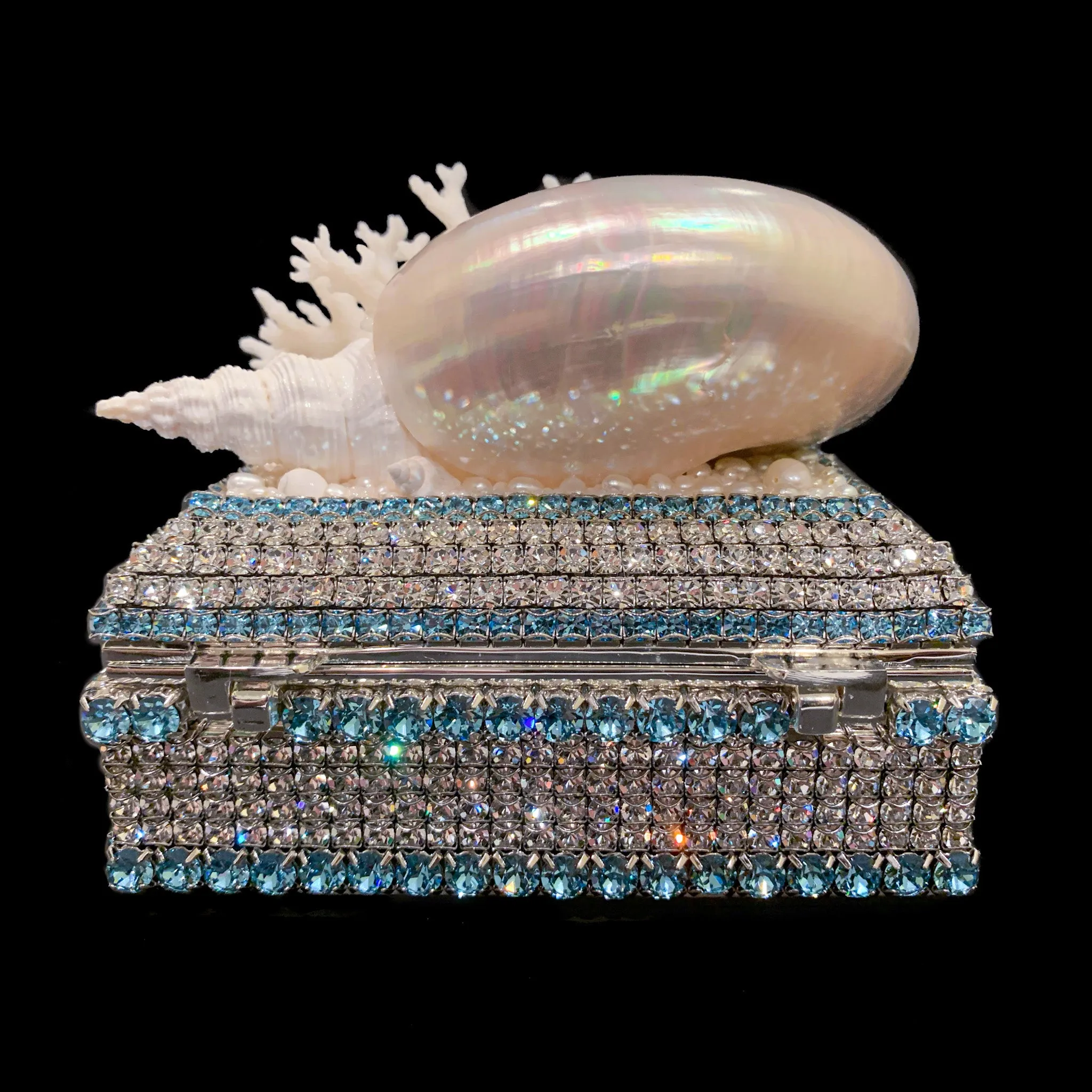 Aquamarine Shell Cluster Keepsake Box Featuring Premium Crystal