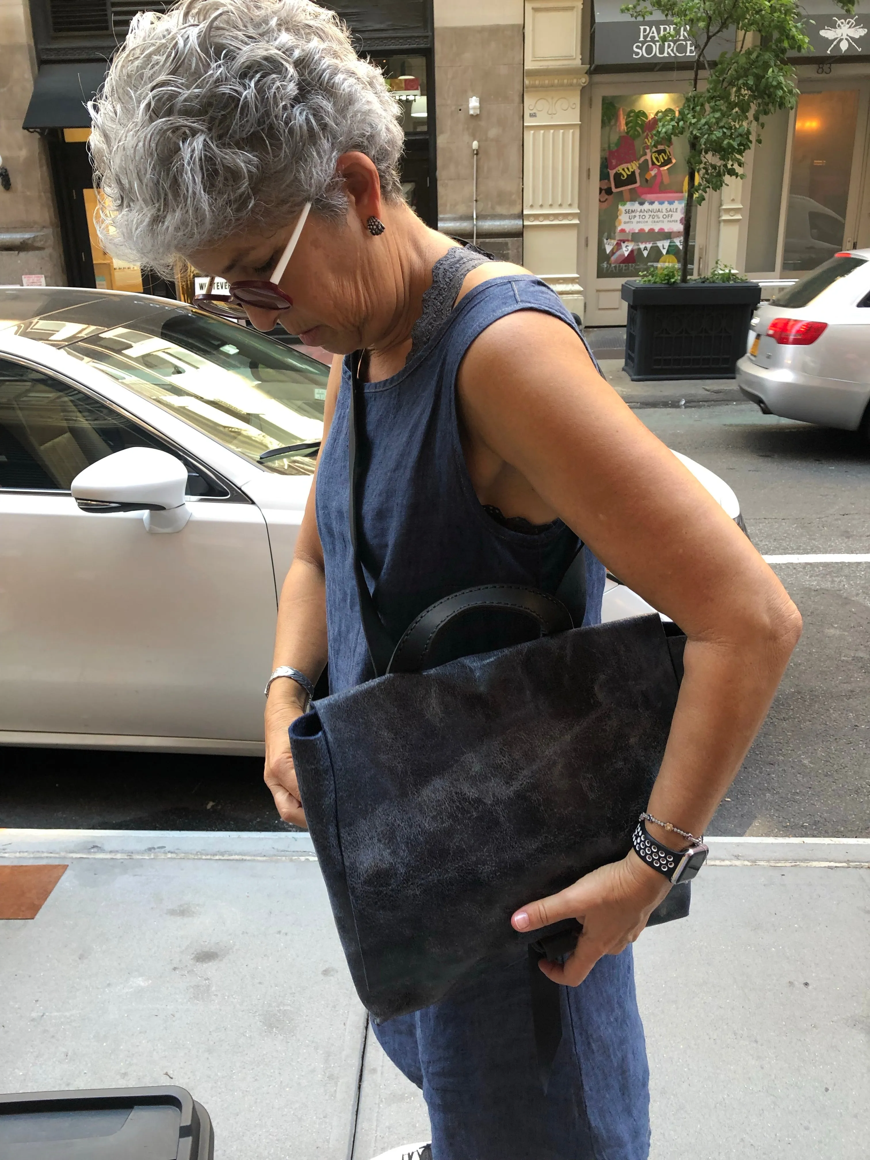 Backpack convertible / Lightweight leather Cross body bag and back pack / Soft leather handle / Custom made