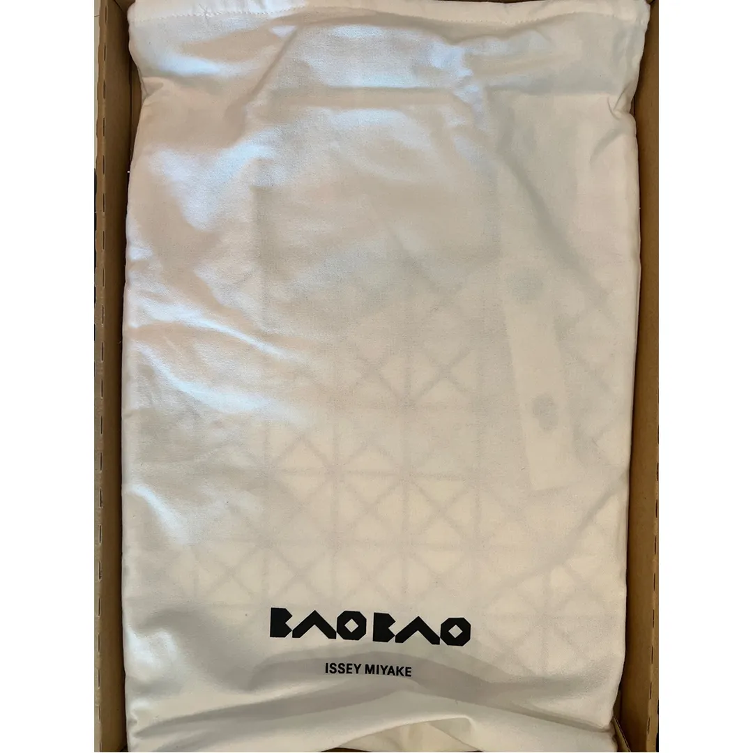 Bao Bao Issey Miyake Platinum Silver Handbag Metallic Rubber Tote Bag NEW