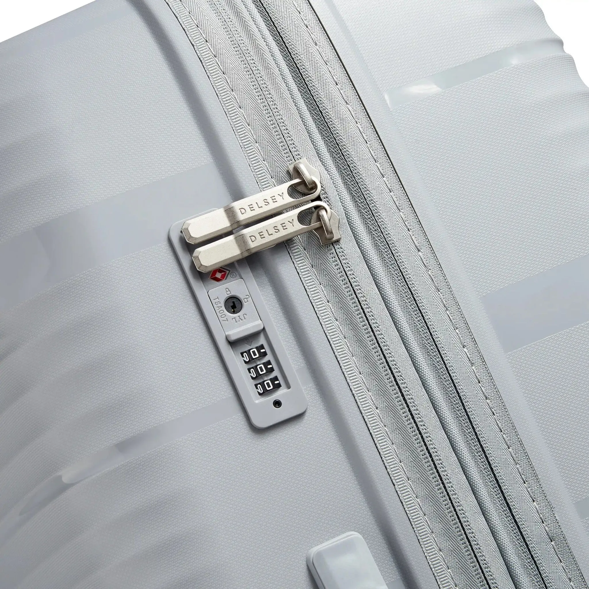 Delsey Dune 29" Expandable Spinner Upright