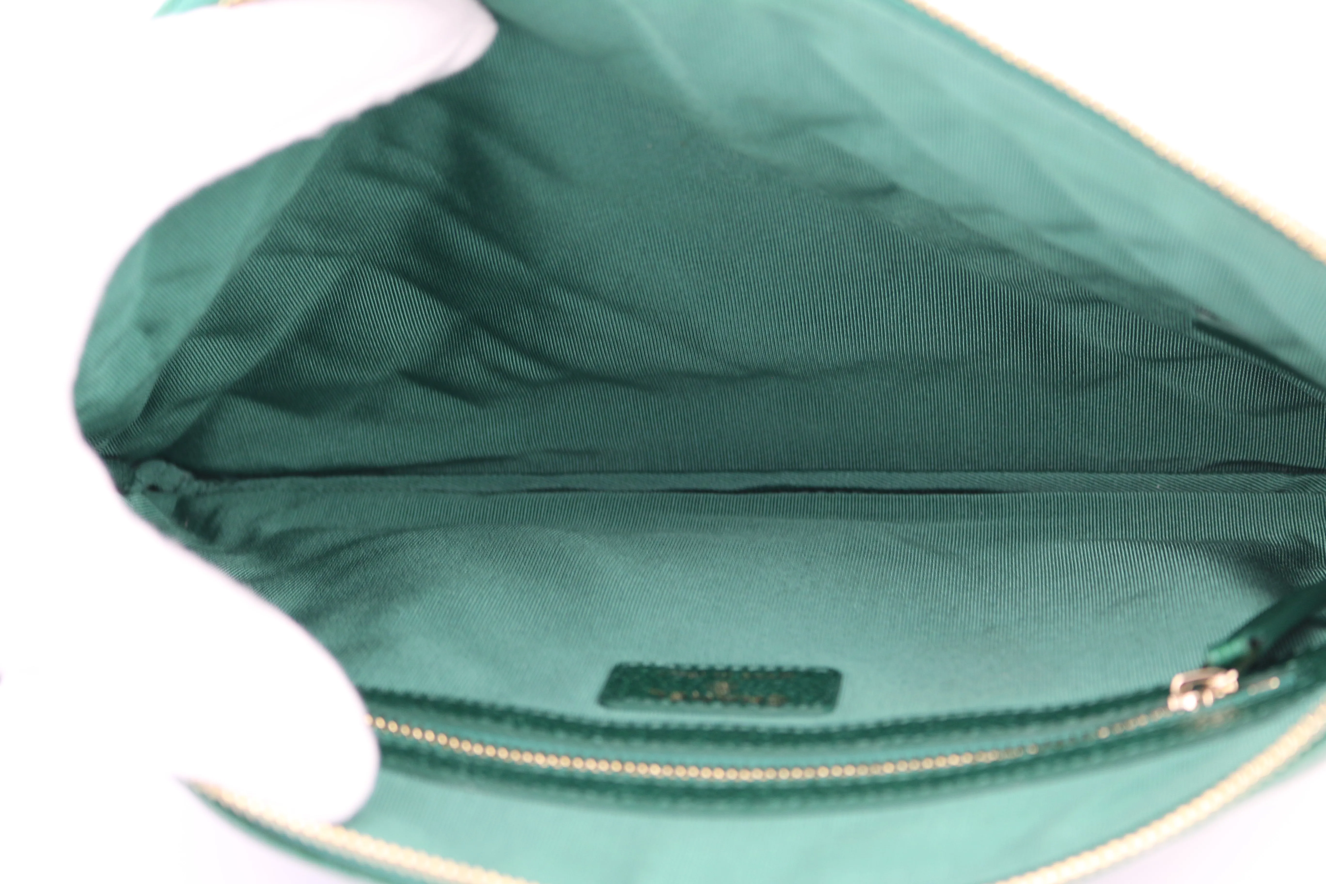 Emerald Green Iridescent Medium O Case