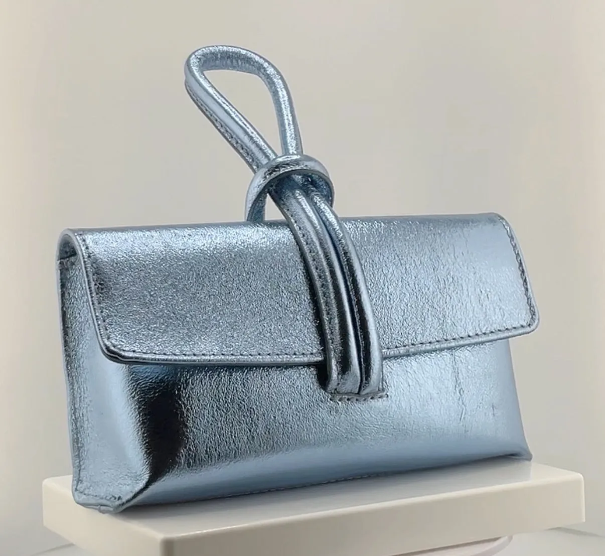 Esti Metallic