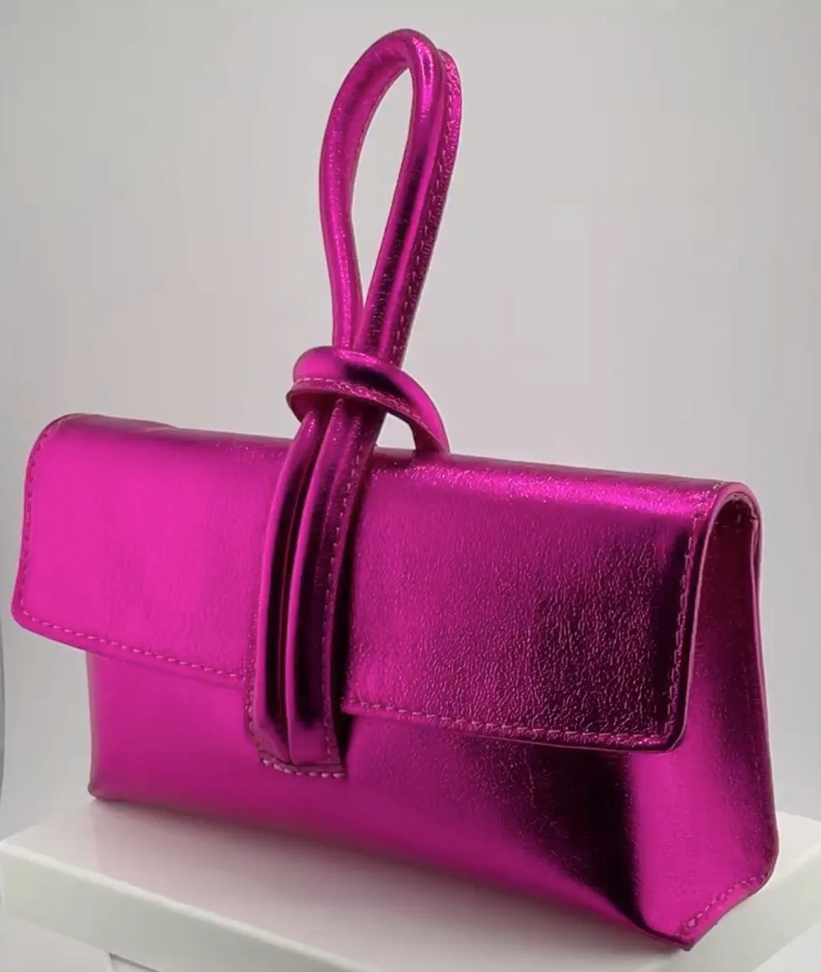 Esti Metallic