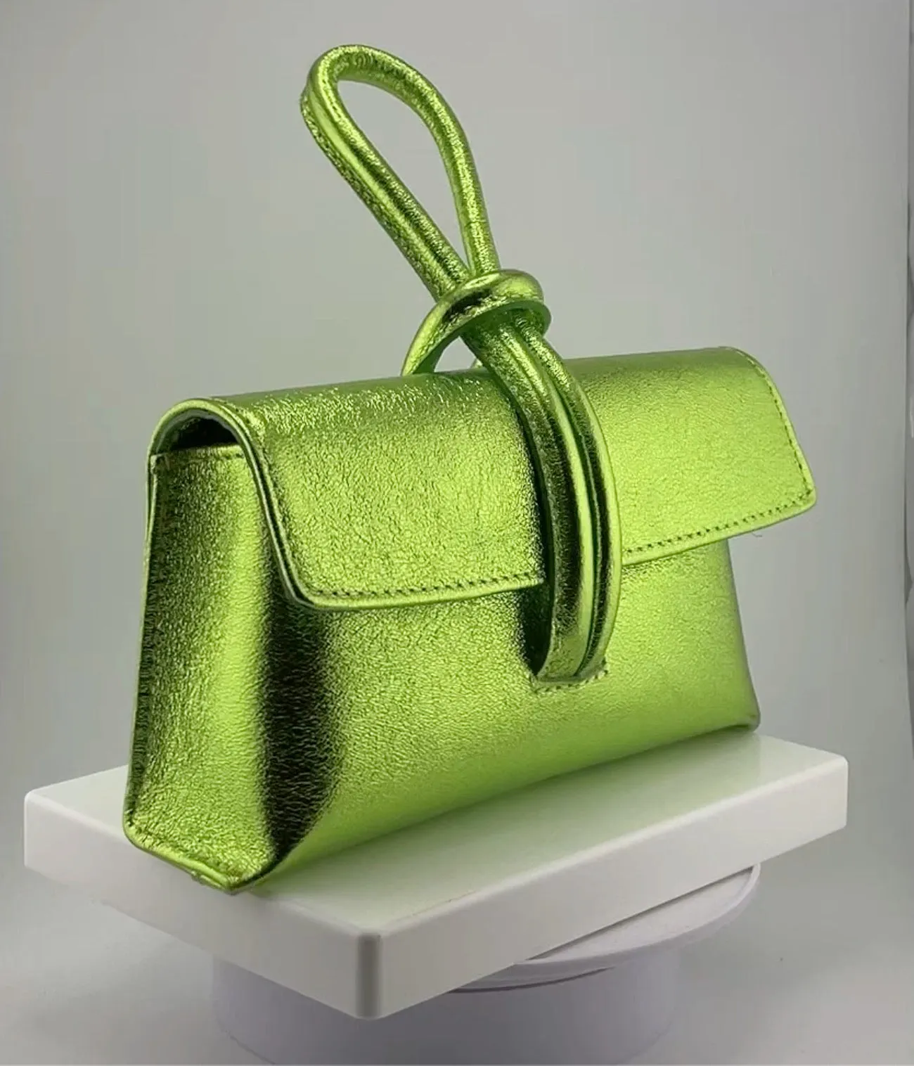 Esti Metallic