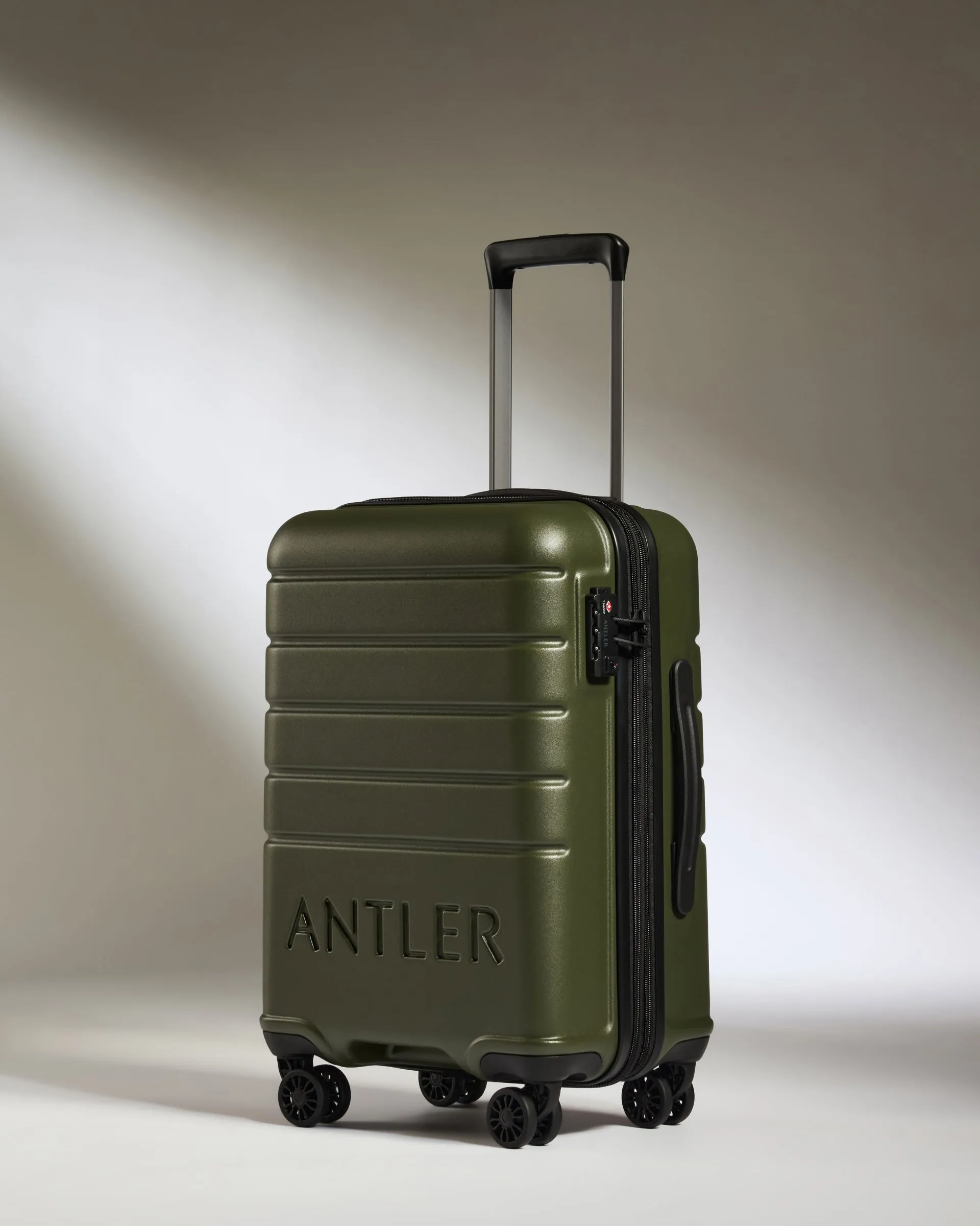 Expandable Carry-on Luggage Set in Pine - Logo