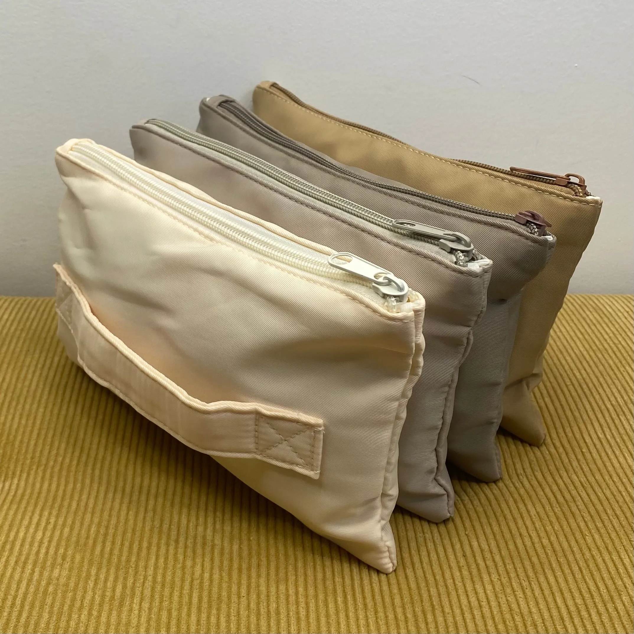 Expandable Travel Pouch - Quadruple Accordion