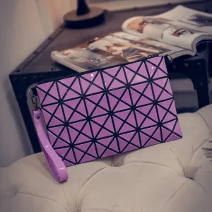 Geometric Expressly-Noted Clutch