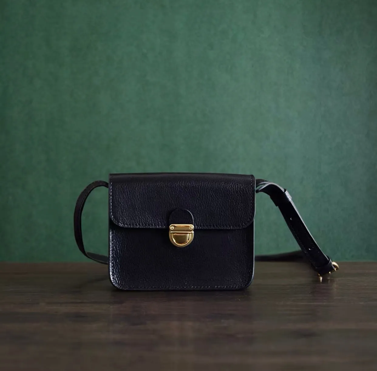 High Fashion Itanlian Vegetable Tanned Leather Satchel, Messenger Shoulder Bag For Women D031