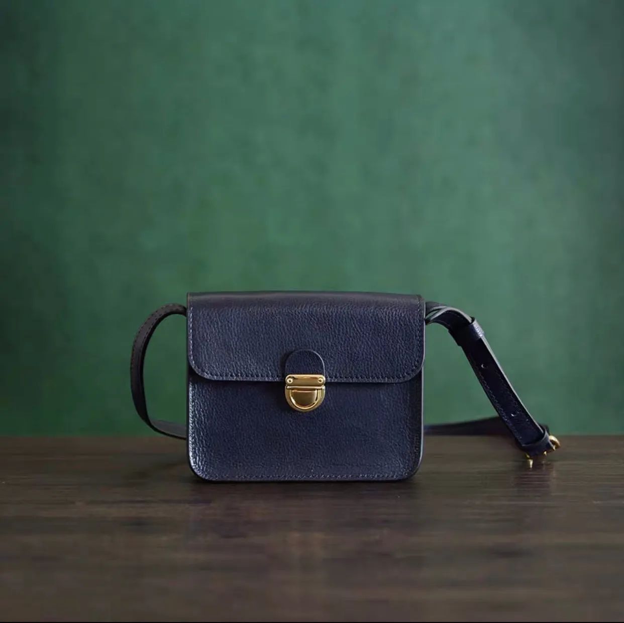 High Fashion Itanlian Vegetable Tanned Leather Satchel, Messenger Shoulder Bag For Women D031