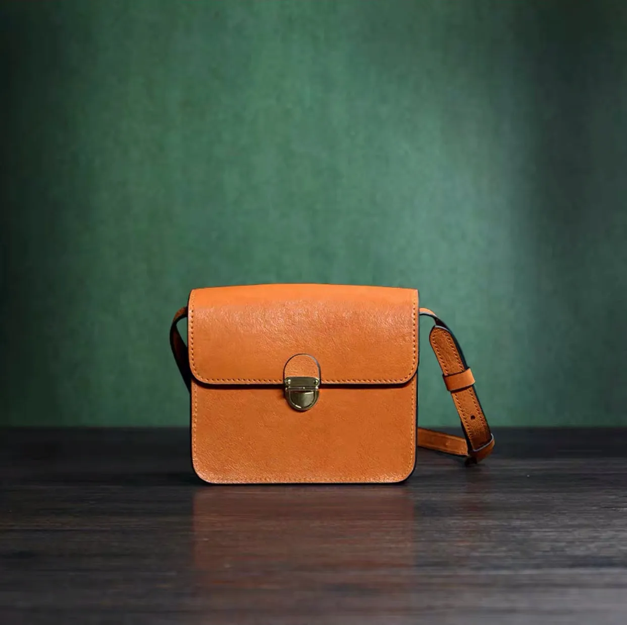 High Fashion Itanlian Vegetable Tanned Leather Satchel, Messenger Shoulder Bag For Women D031
