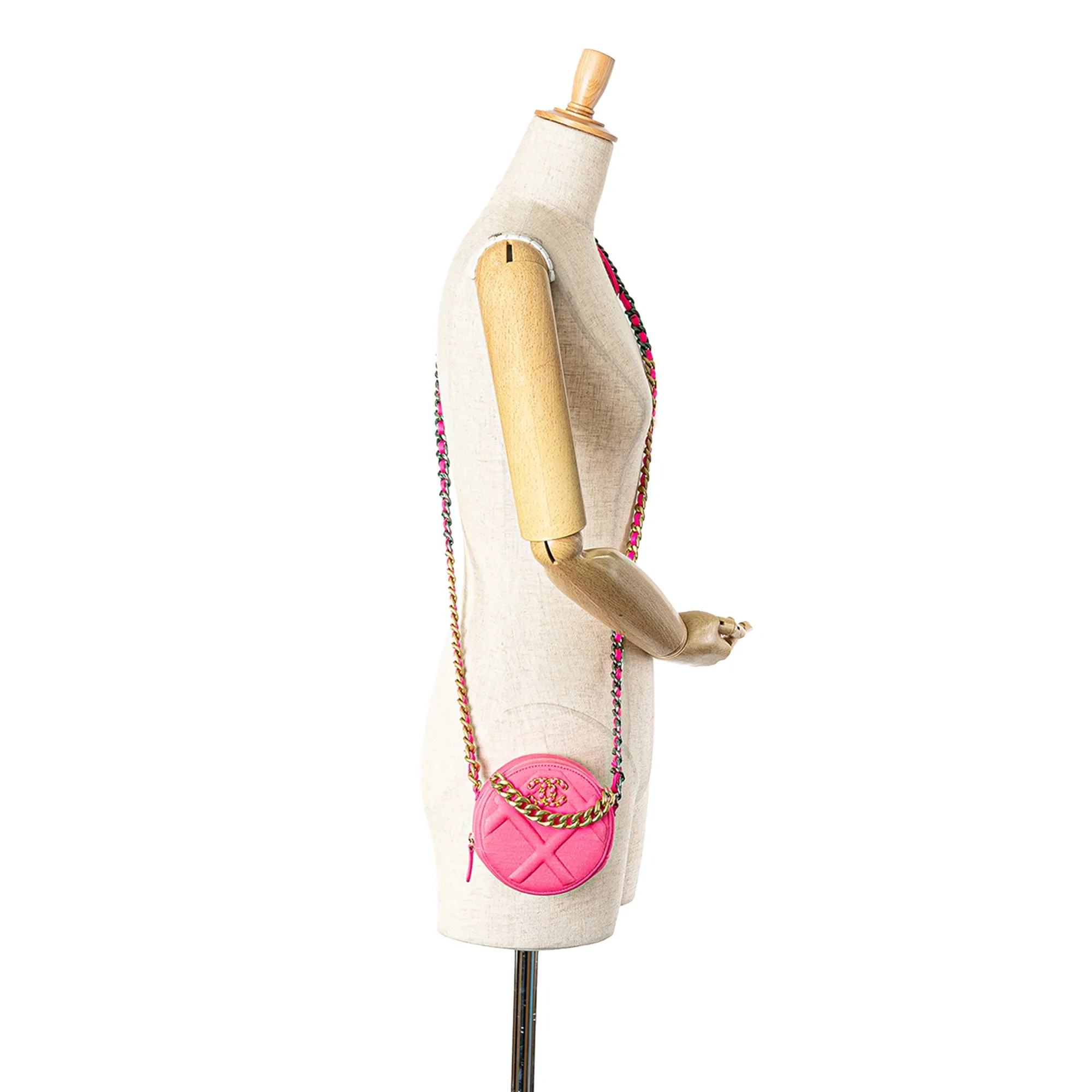 Jersey 19 Round Clutch on Chain