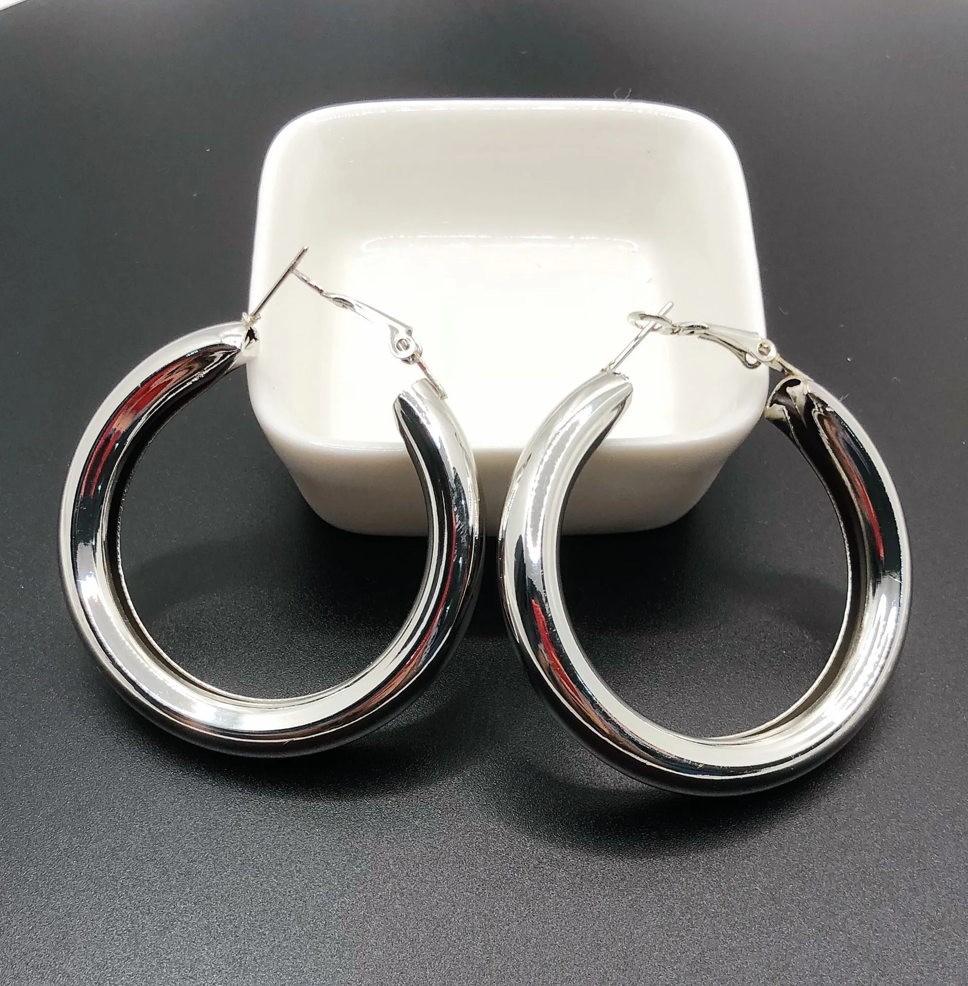 just-lil-things-hoop-earrings-gold-earrings-jlt10586