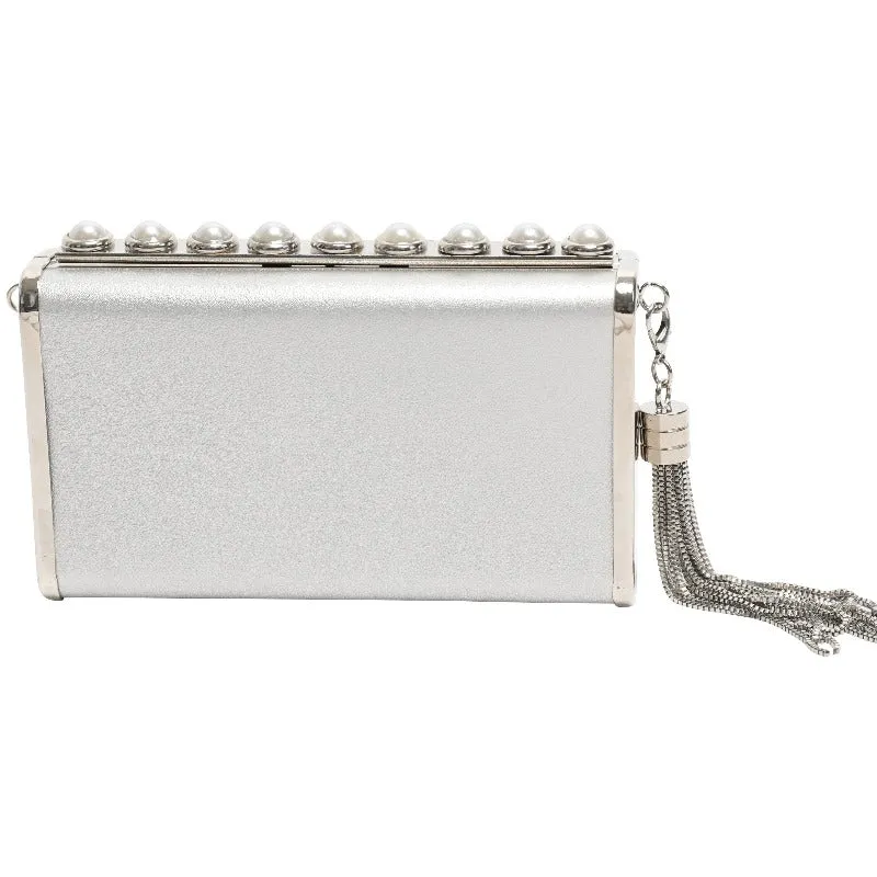 Ladylike pearl bag