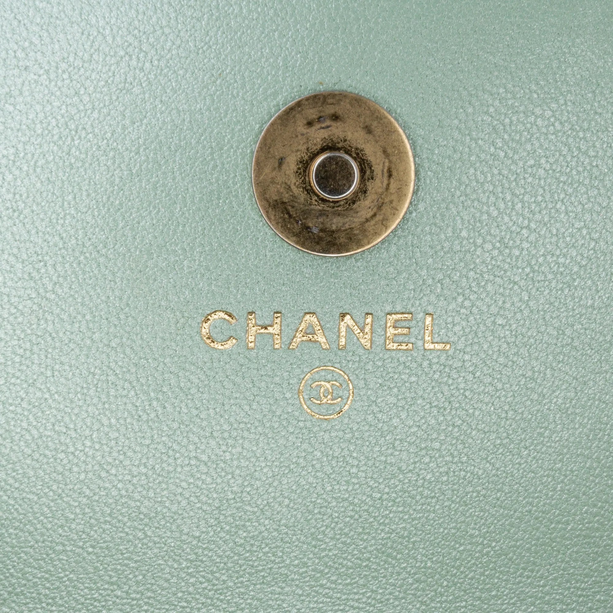 Lambskin 19 Clutch with Chain