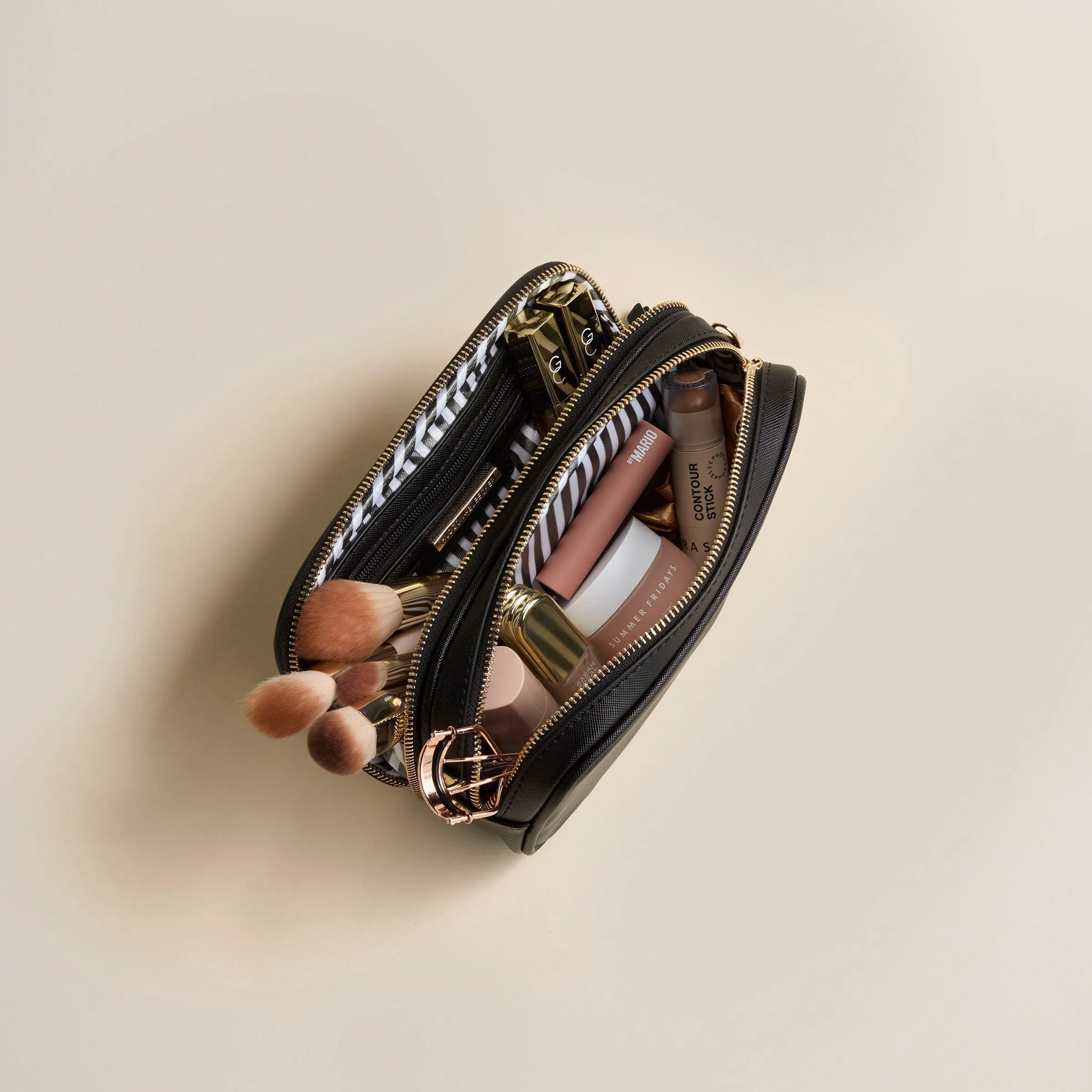 Latitude Beauty Bag - Black