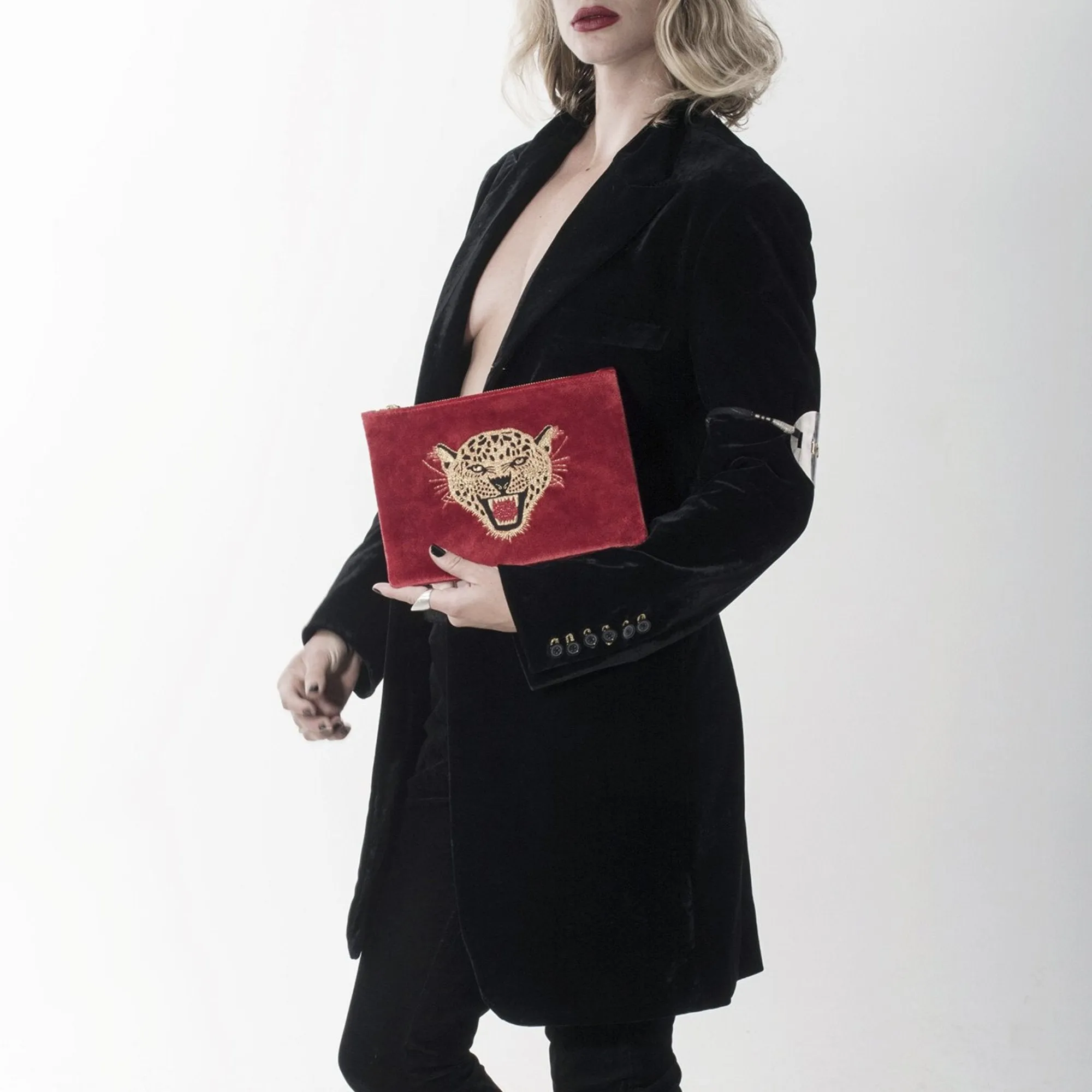 LEOPARD EMBROIDERED CLUTCH BAG