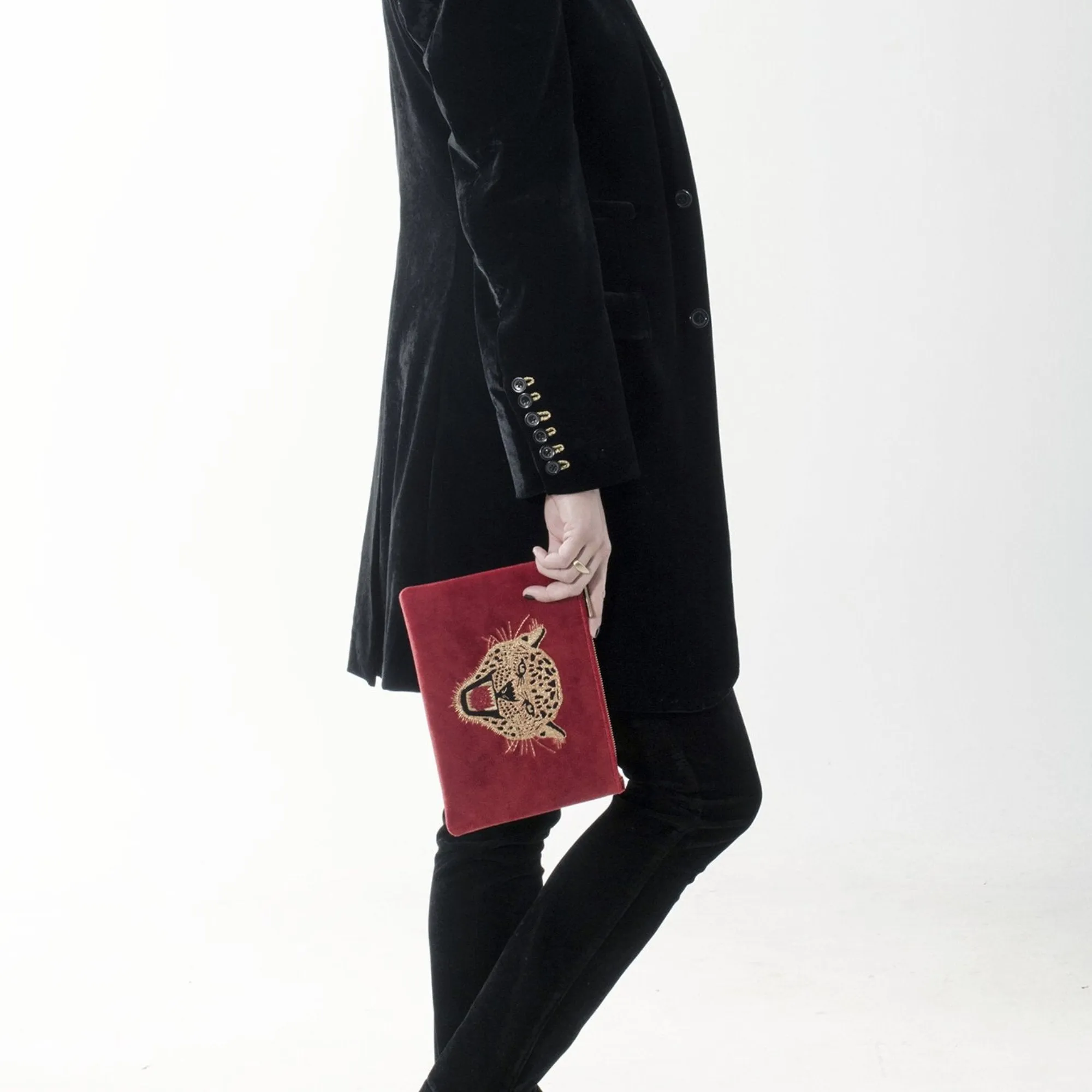 LEOPARD EMBROIDERED CLUTCH BAG