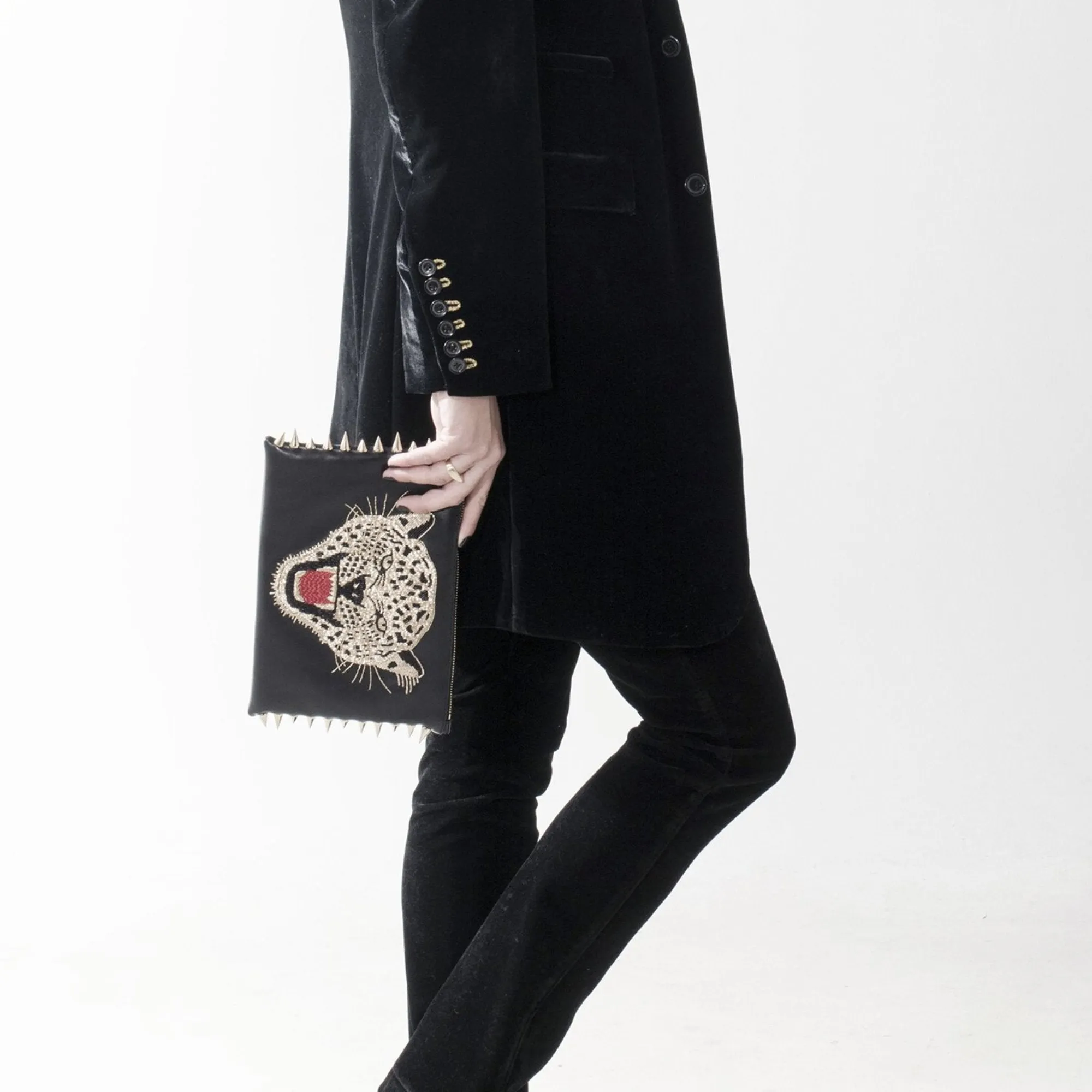 LEOPARD EMBROIDERED CLUTCH BAG(GOLD)