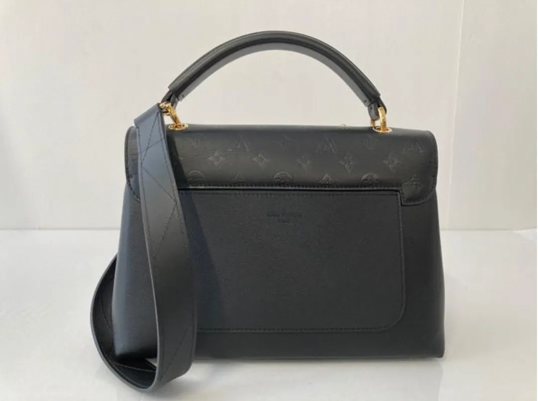 Louis Vuitton Cuir Plume and Cuir Ecume Leather Very One Handle in Noir