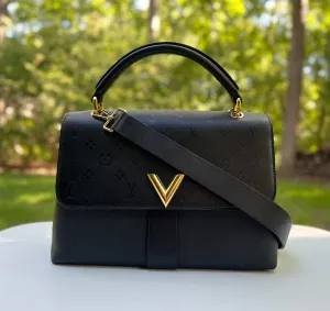 Louis Vuitton Cuir Plume and Cuir Ecume Leather Very One Handle in Noir