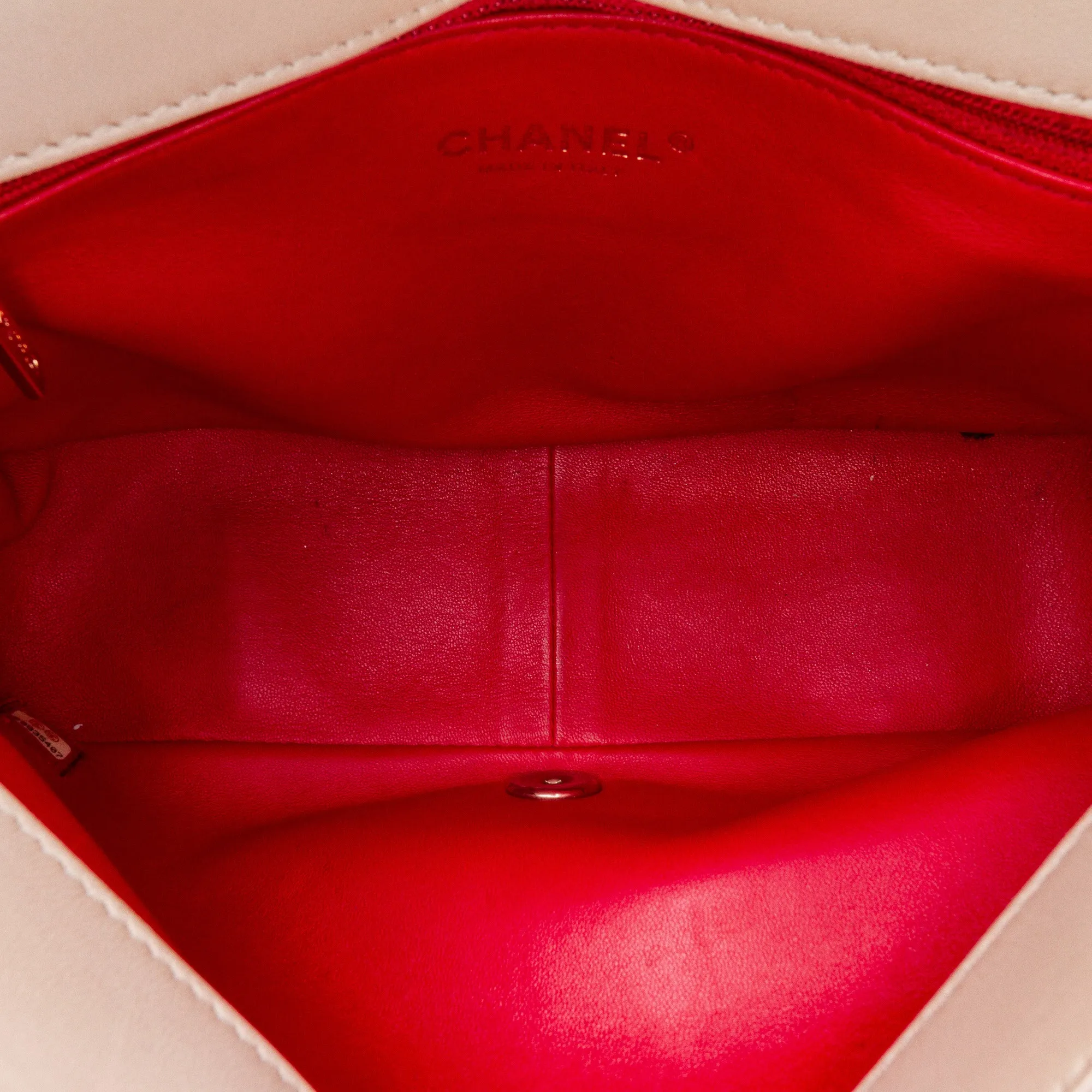 Medium Quilted Lambskin Carry Chic Flap