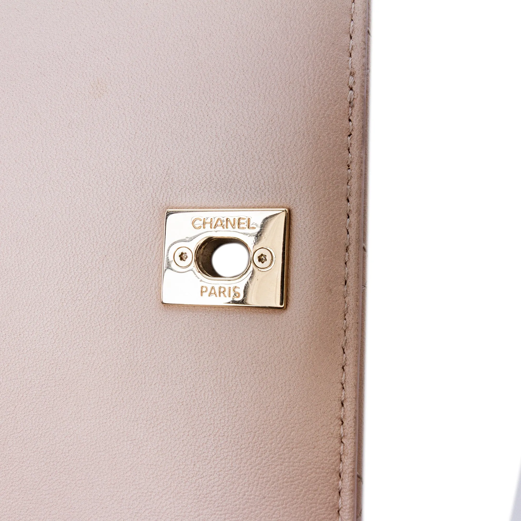Medium Quilted Lambskin Carry Chic Flap