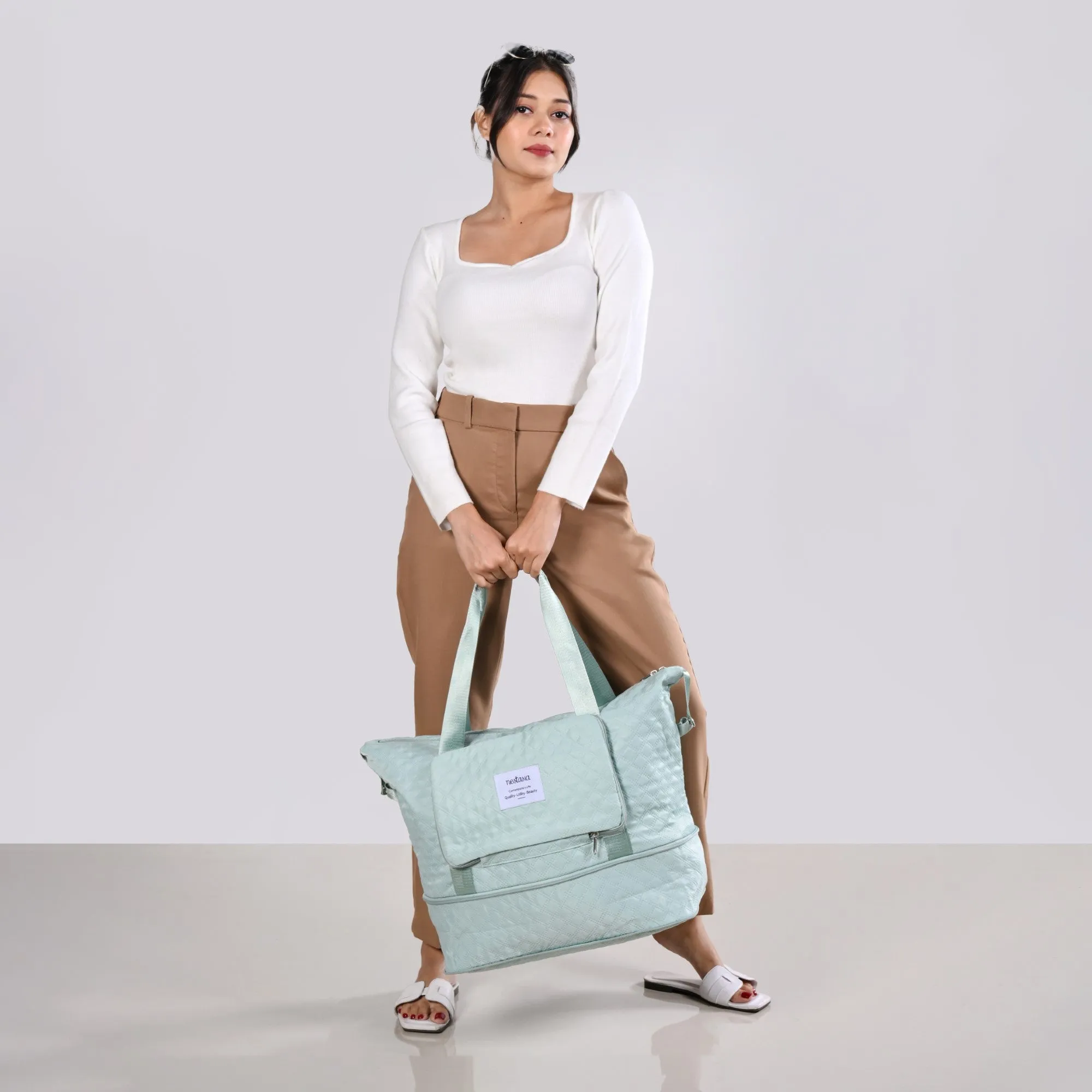 Montara Expandable Foldable Luxe Travel Bag Mint