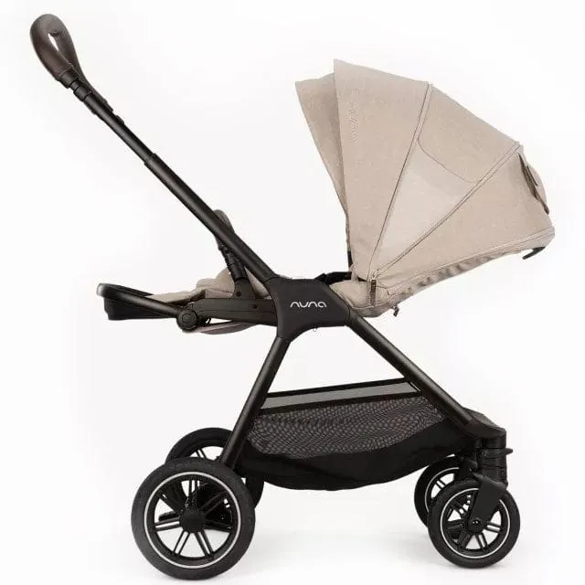 Nuna TRIV Next URBN Bundle in Biscotti