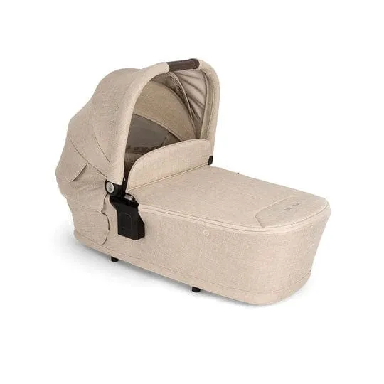 Nuna TRIV Next URBN Bundle in Biscotti