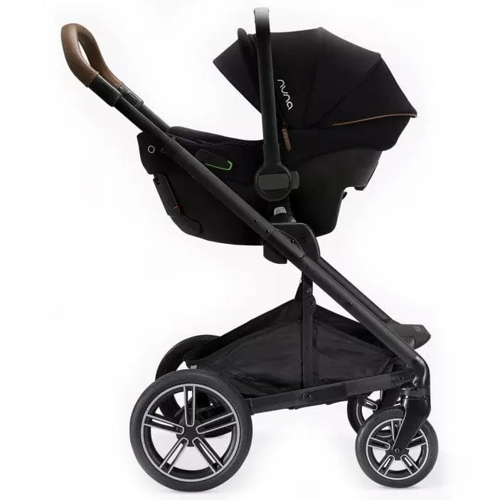 Nuna TRIV Next URBN Bundle in Biscotti