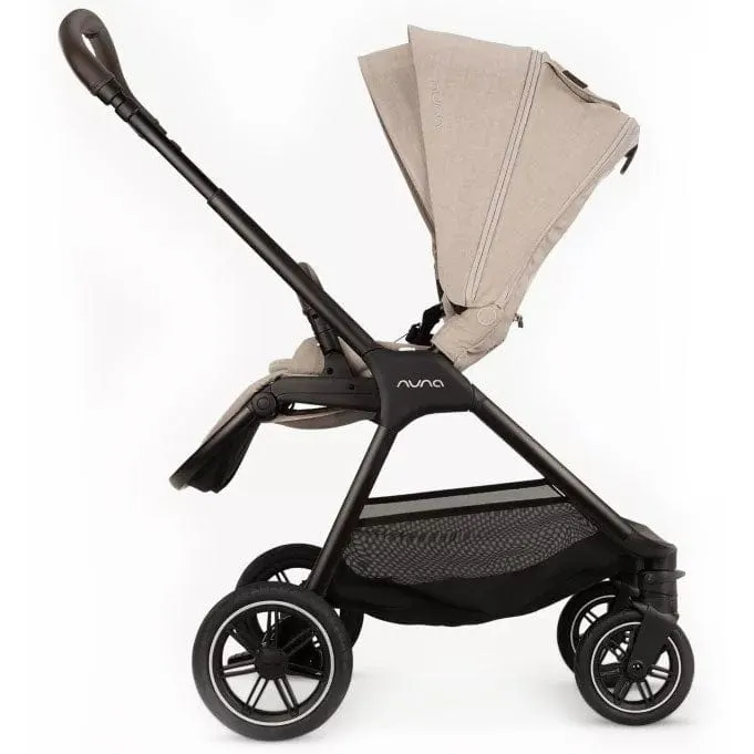 Nuna TRIV Next URBN Bundle in Biscotti