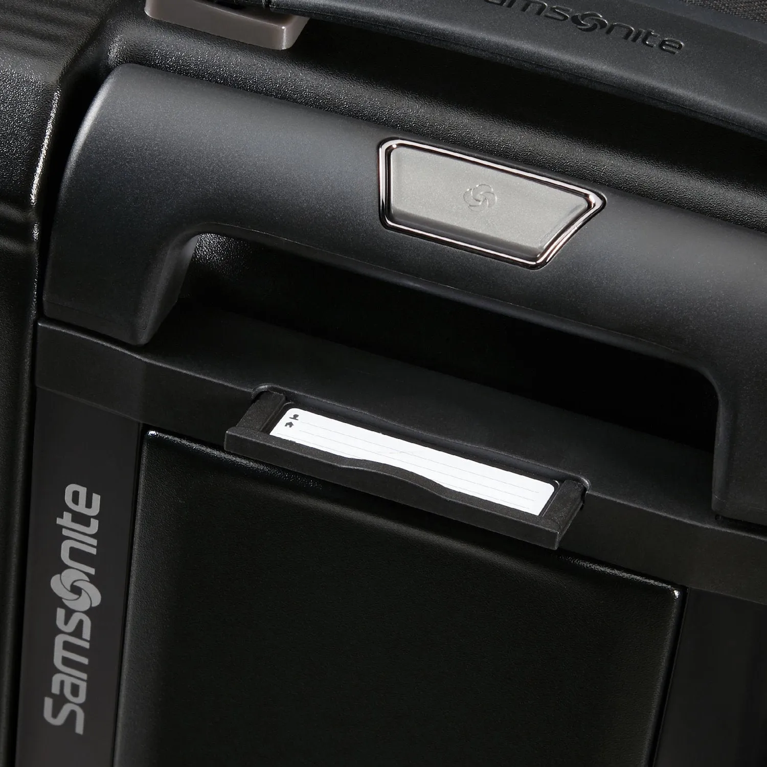 Nuon Spinner Carry-On Expandable