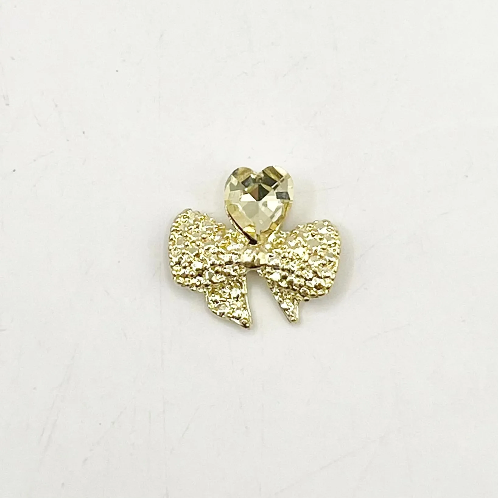 Queen - Nail Charms 10pc - #167 Gold Bows with Yellow Heart Gem