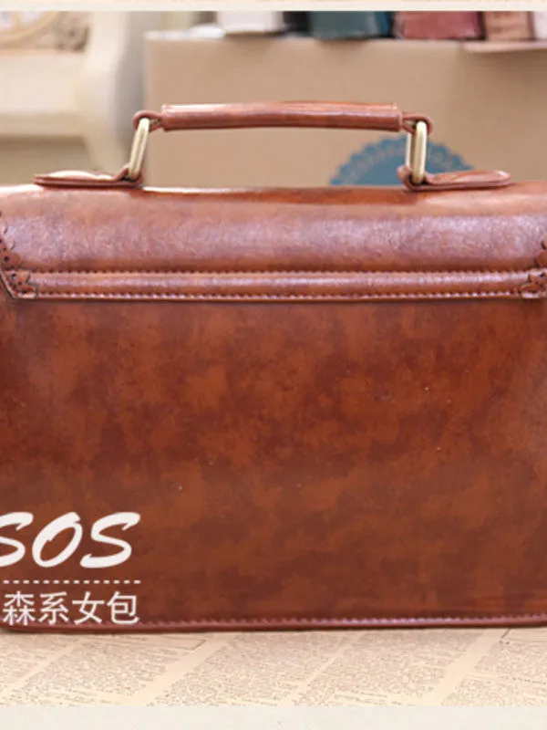 retro scalloped satchel