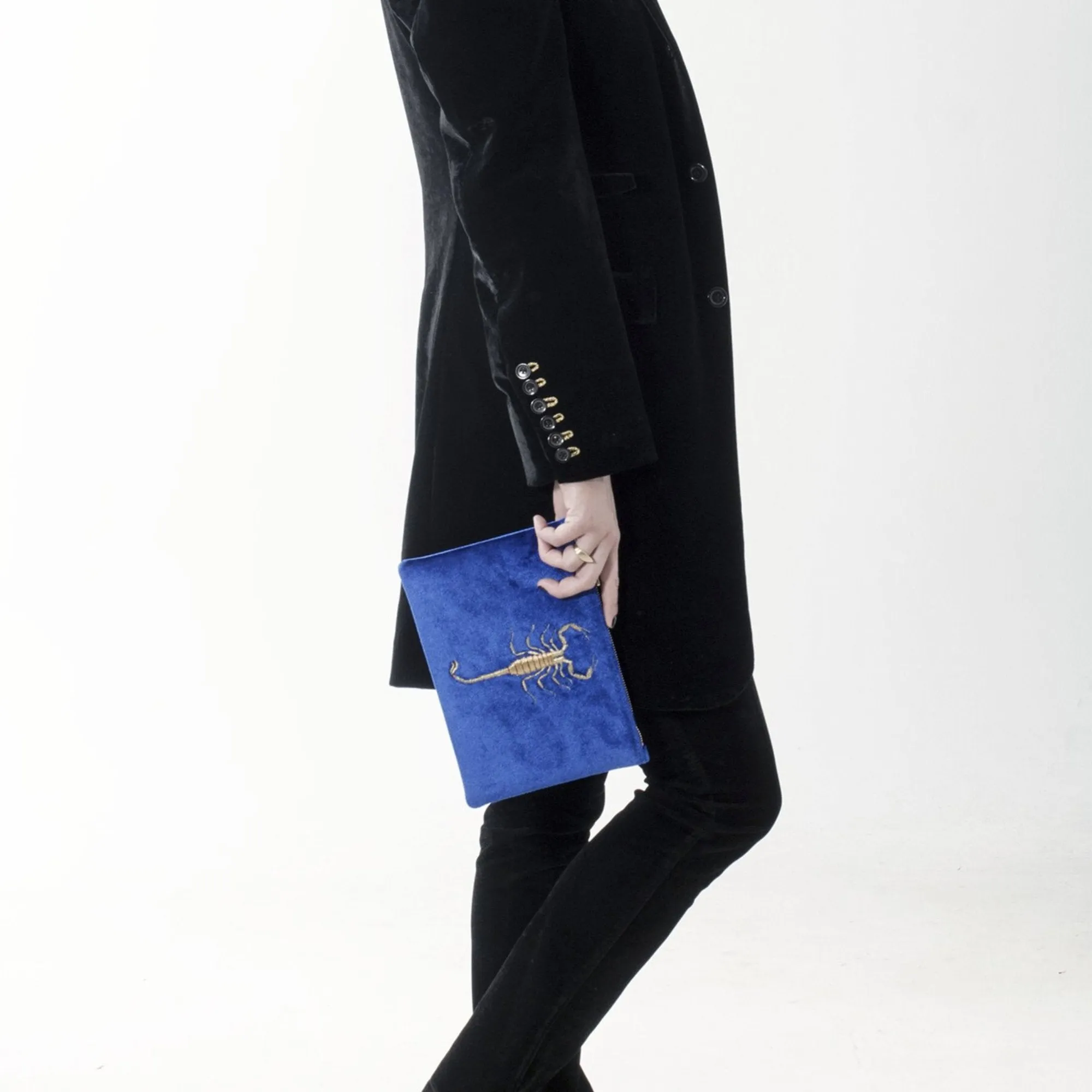 SCORPION EMBROIDERED CLUTCH BAG(BLUE)