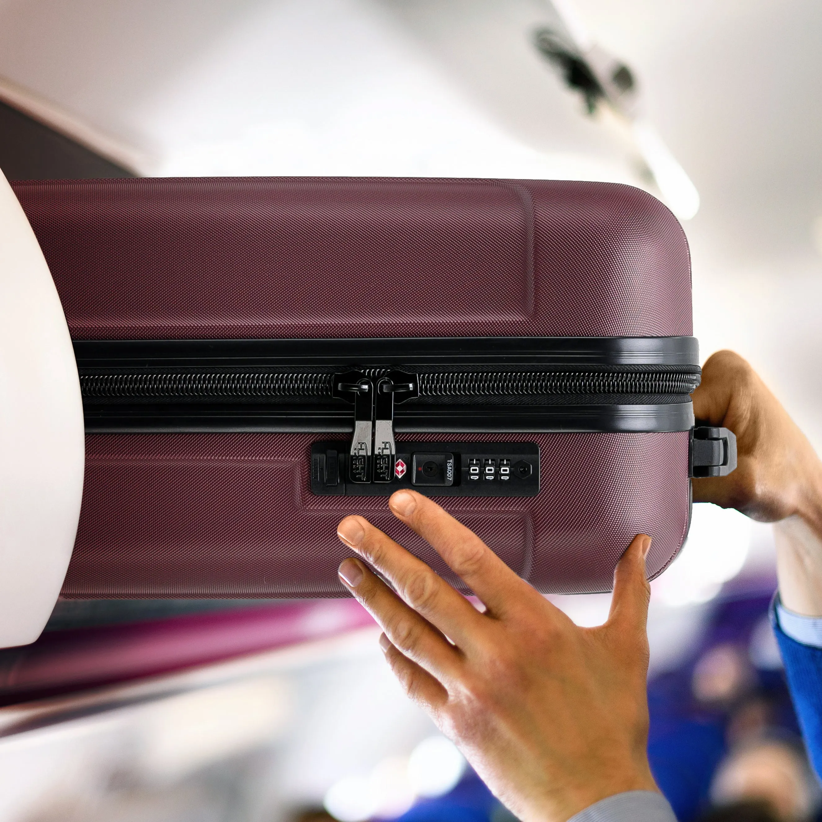 Set of 2 Lightweight Carry On Suitcase TSA USB Port 8 Wheels easyJet Approved