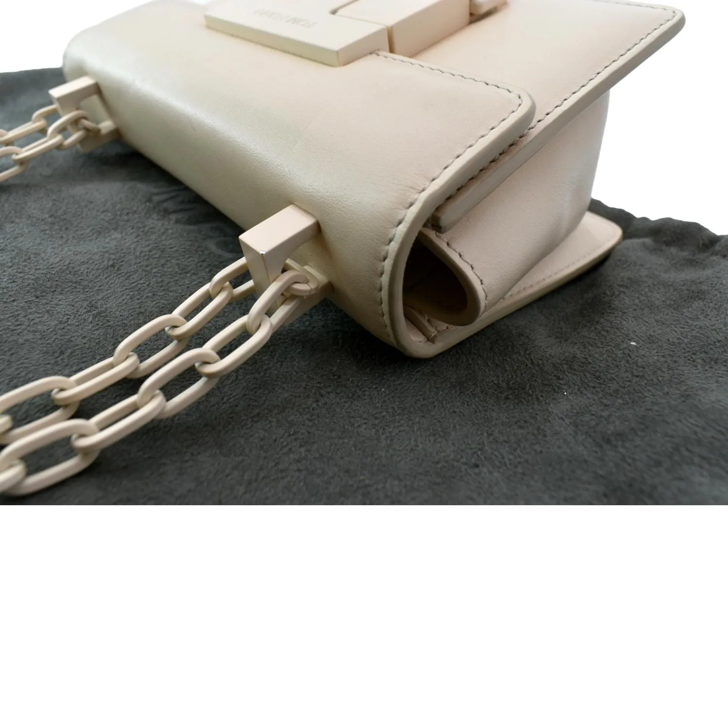 TOM FORD T Clasp Small Leather Shoulder Bag Beige