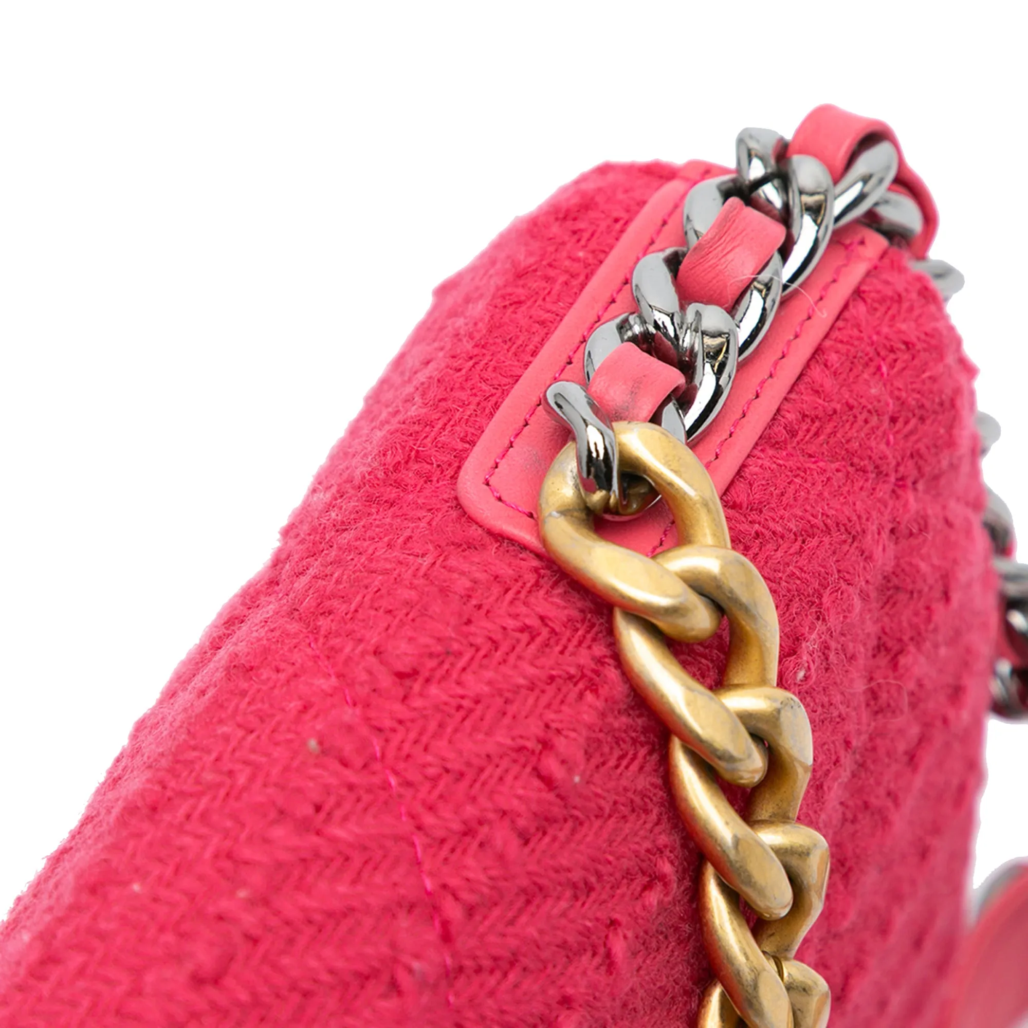 Tweed 19 Wallet On Chain