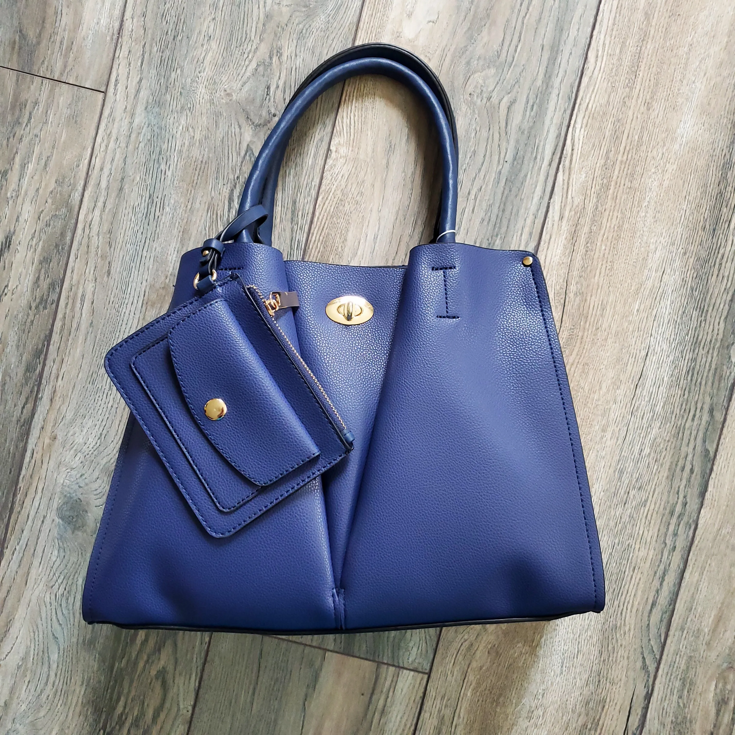 Twist Lock Multi Compartment 2-in-1 Satchel