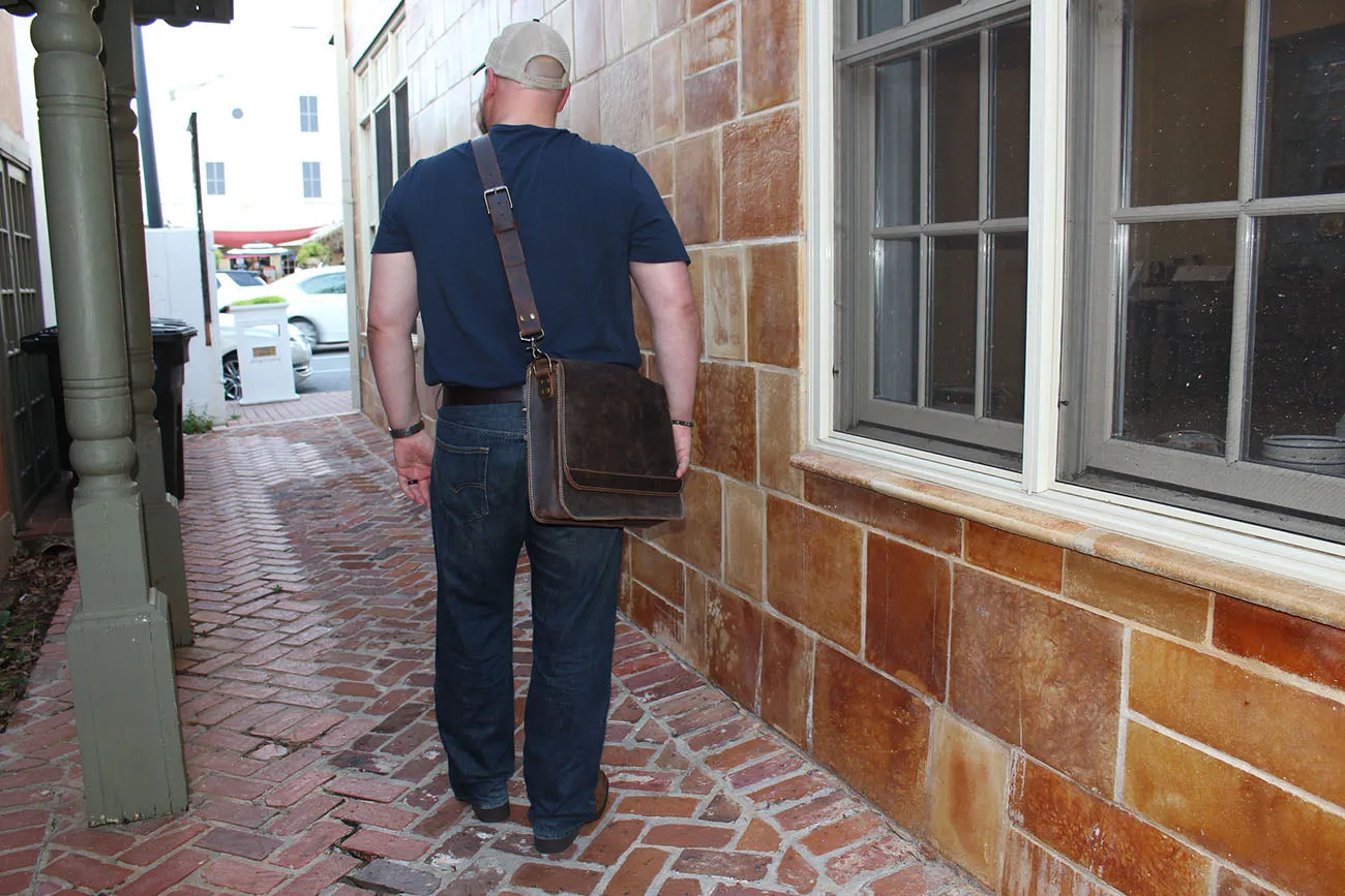 Walker Messenger Bag