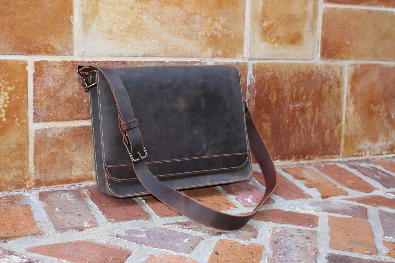 Walker Messenger Bag