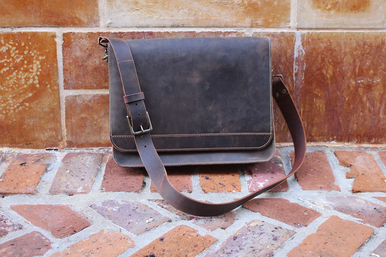 Walker Messenger Bag