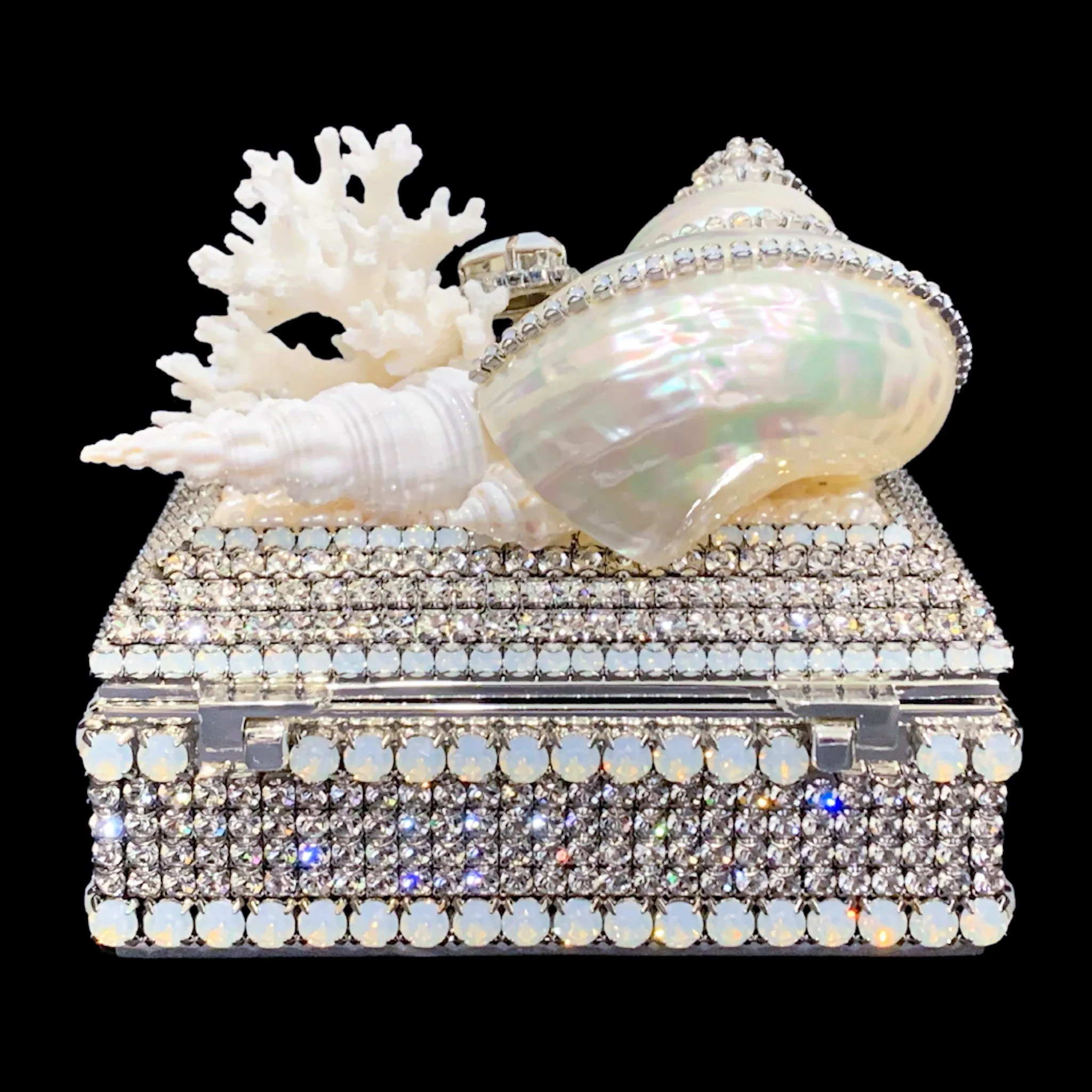 White Opal Shell Cluster Keepsake Box Featuring Premium Crystal