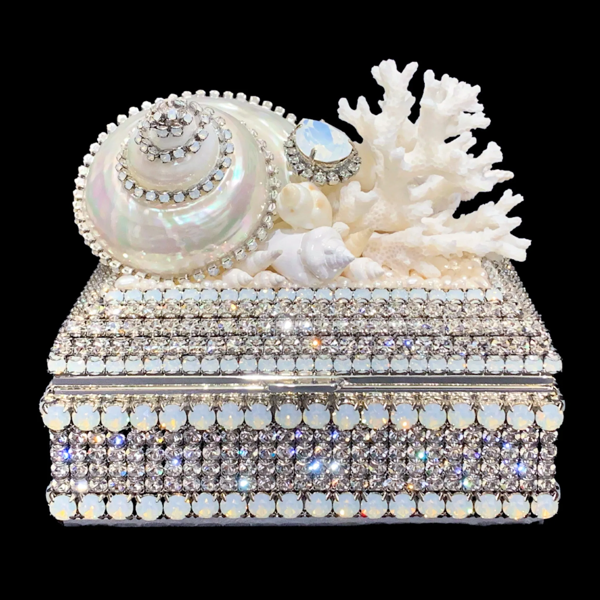 White Opal Shell Cluster Keepsake Box Featuring Premium Crystal